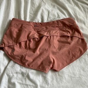 Lululemon speed up low rise shorts